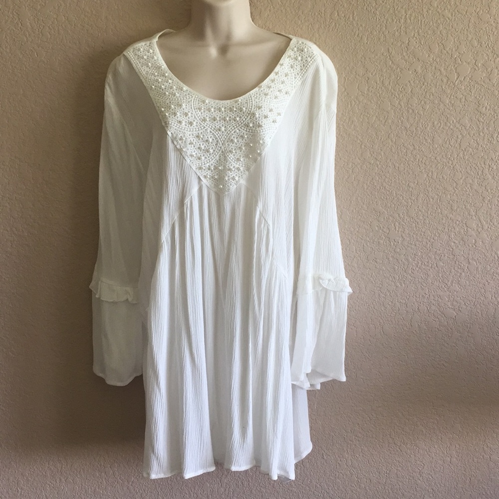 Size 2X white top NWT